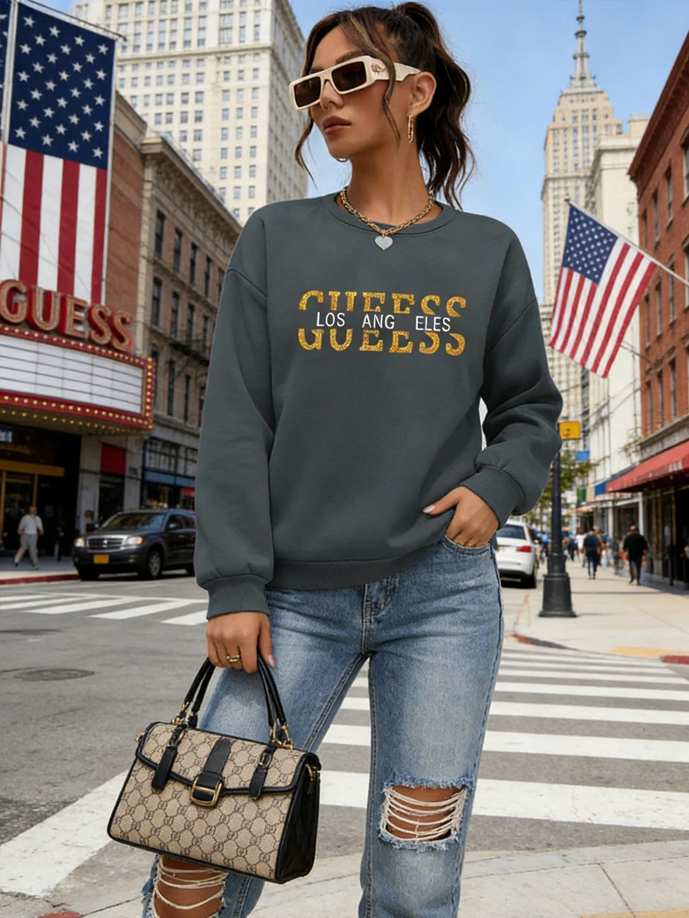 Sweat shirt "GUESS" épaule tombant – Image 3