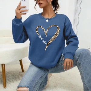 Sweat shirt  vintage "cœur Léopard"