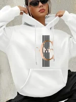 Sweat à Capuche d'une lettre "C"