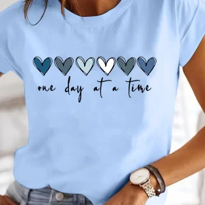T-shirt à motif cœur.