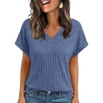 Haut en maille pour femme et col en V.