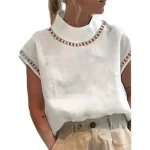 Blouse avec un col montant