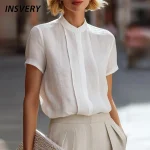 Trouver dans nos produits : Blouse pour femme, à bouton.