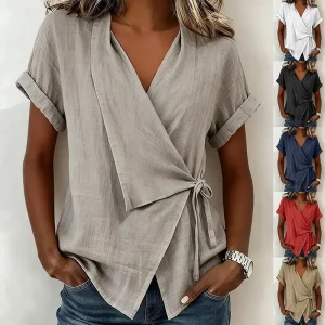 Blouse pour femme, couleur unie.